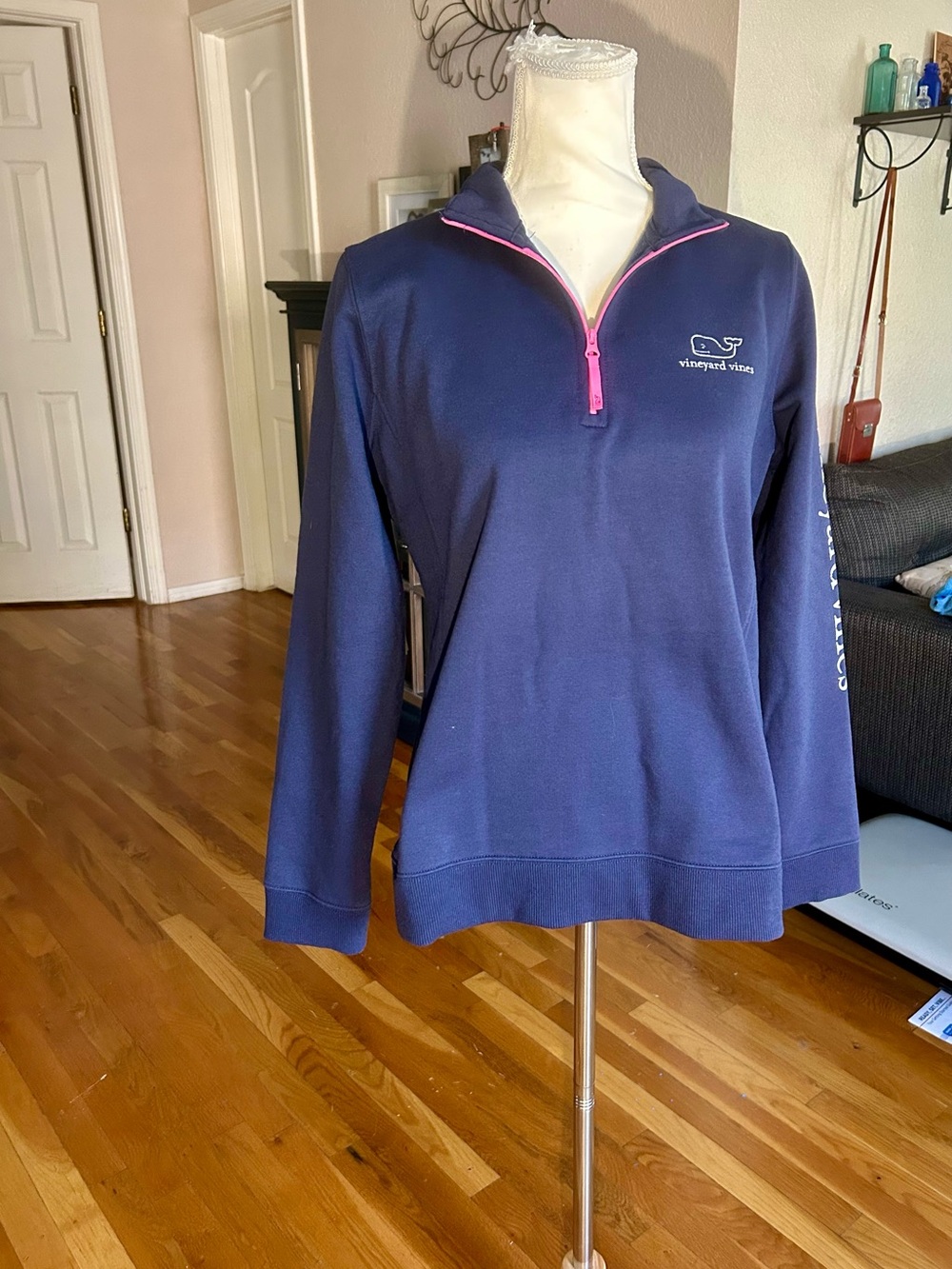 Vineyard Vines Navy Blue 1/4 Zip Shep Sweatshit in Women’s Large